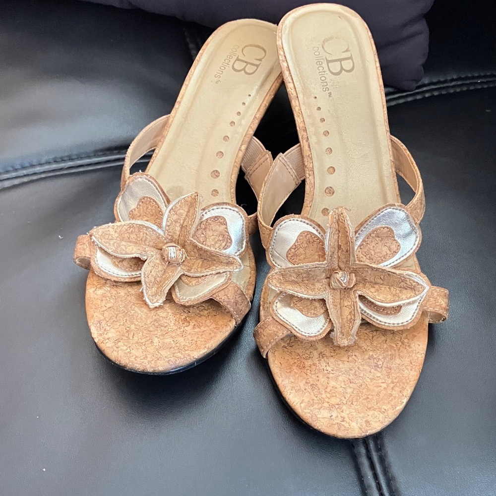 Women's Tan Floral Sandals